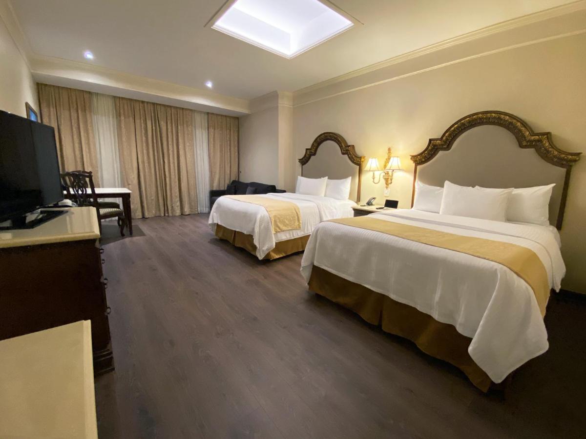 Safi Royal Luxury Valle San Pedro Garza Garcia Exterior photo Deluxe Room