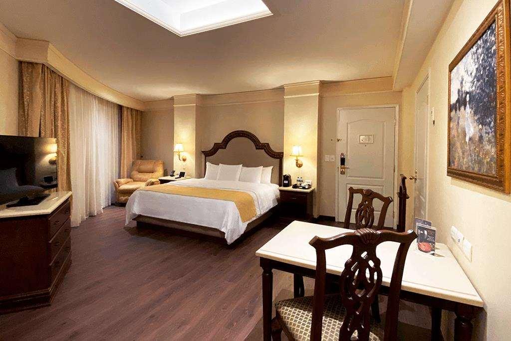 Safi Royal Luxury Valle San Pedro Garza Garcia Room photo A typical room at the hotel