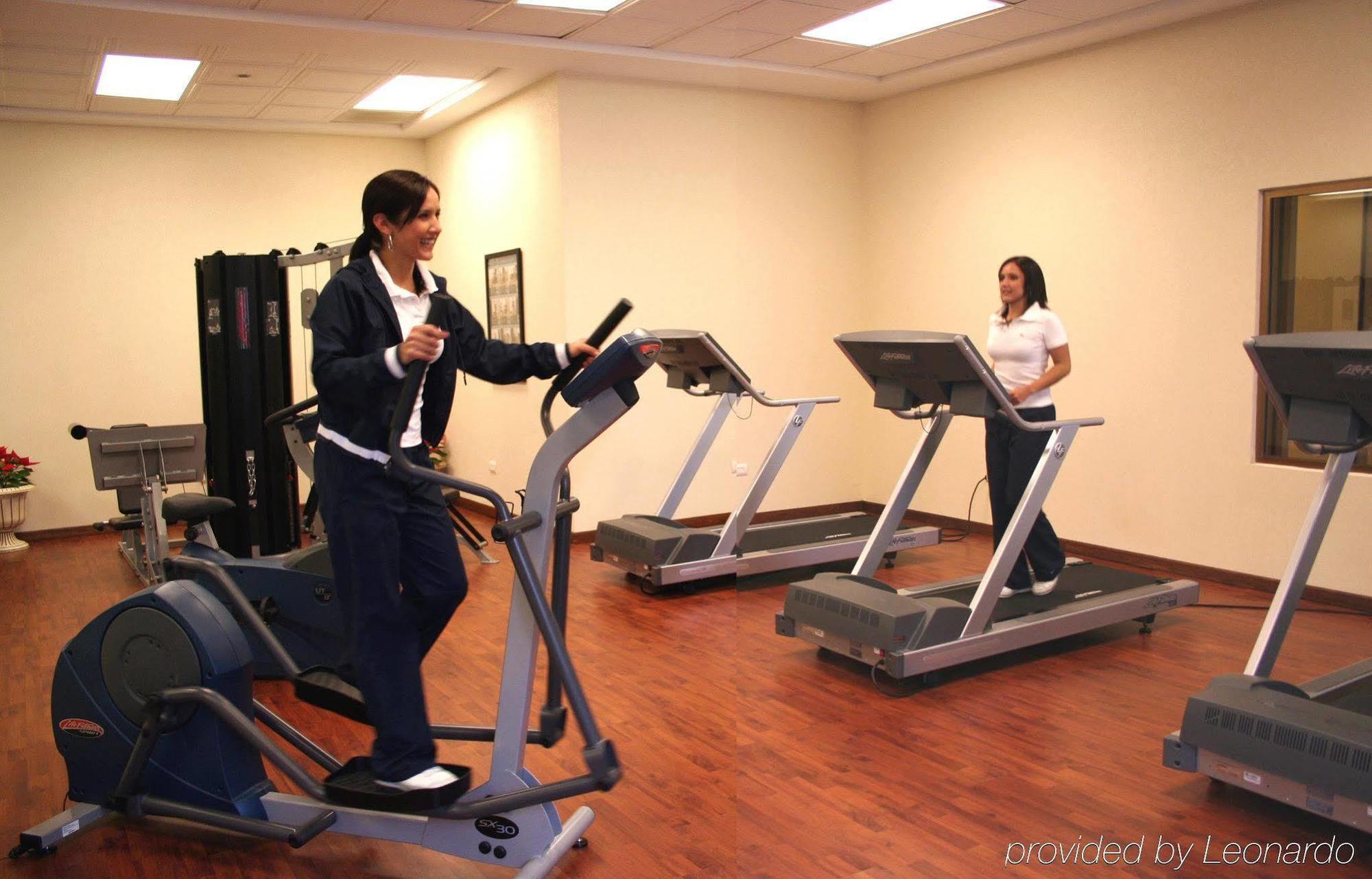 Safi Royal Luxury Valle San Pedro Garza Garcia Facilities photo Elliptical trainer